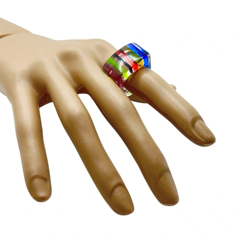 Vtg Lucite Ring 60's70's Vibrant Stripes Neon Green, Blue, Purple, Pink Yellow - Picture 6 of 6